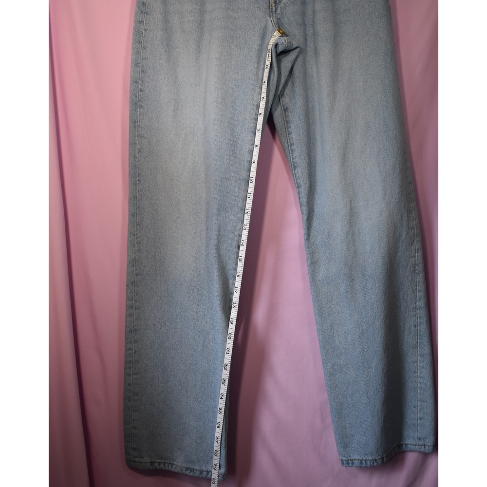 Levis 501 90s High Rise Straight Leg Jeans Light Wash Blue Denim Button Fly 28 - Picture 8 of 9